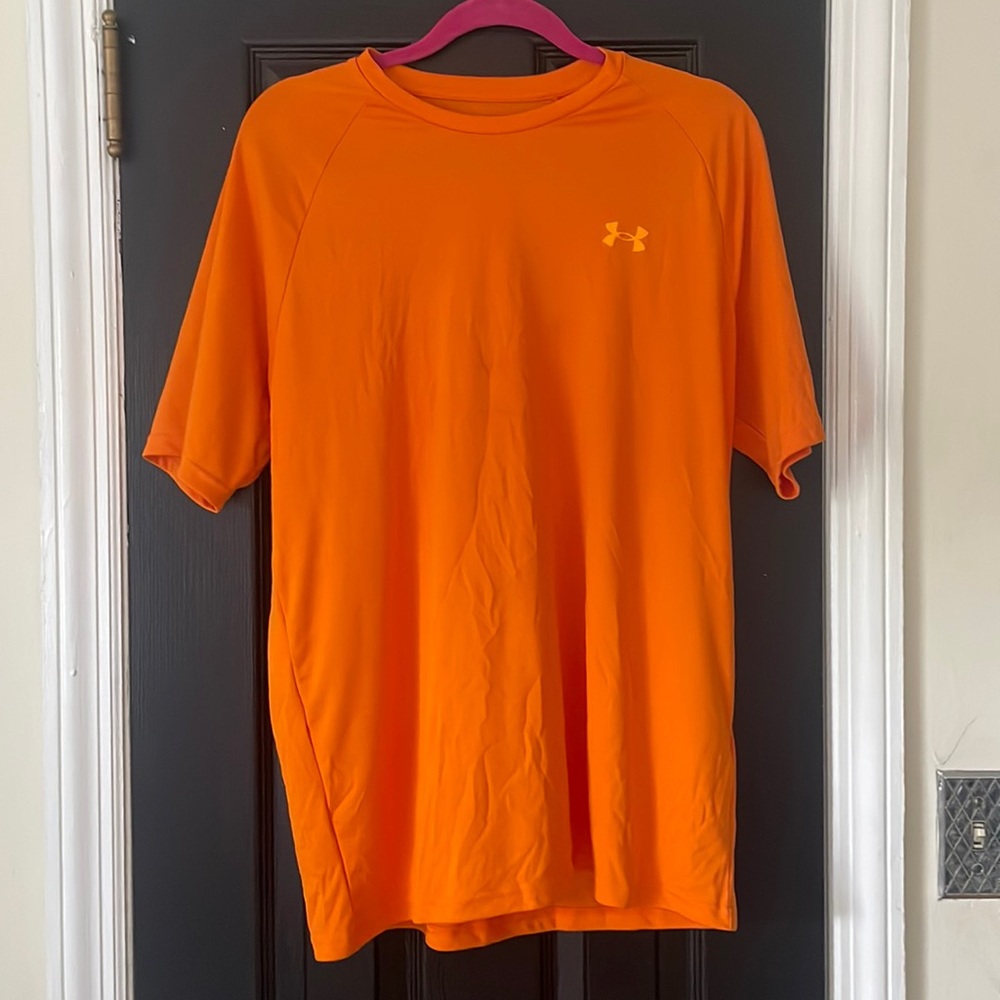 Under armour athletic t shirt